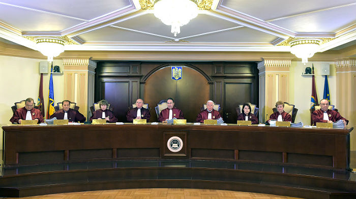 Curtea Constituțională, o anexă a partidelor